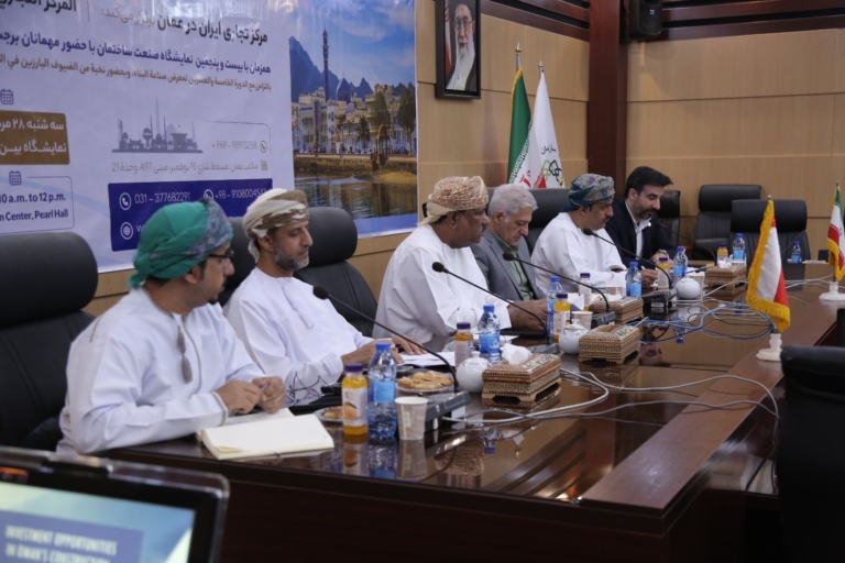 دیدار مدیرعامل اکسیر پیشبرد ساختمان با هیات تجاری عمان در نمایشگاه صنعت ساختمان ۱۴۰۴